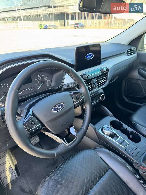 Позашляховик / Кросовер Ford Escape 2022 в Івано-Франківську