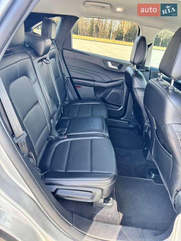 Позашляховик / Кросовер Ford Escape 2022 в Івано-Франківську