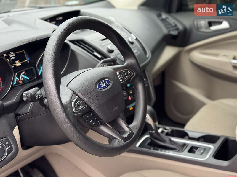 Позашляховик / Кросовер Ford Escape 2018 в Івано-Франківську