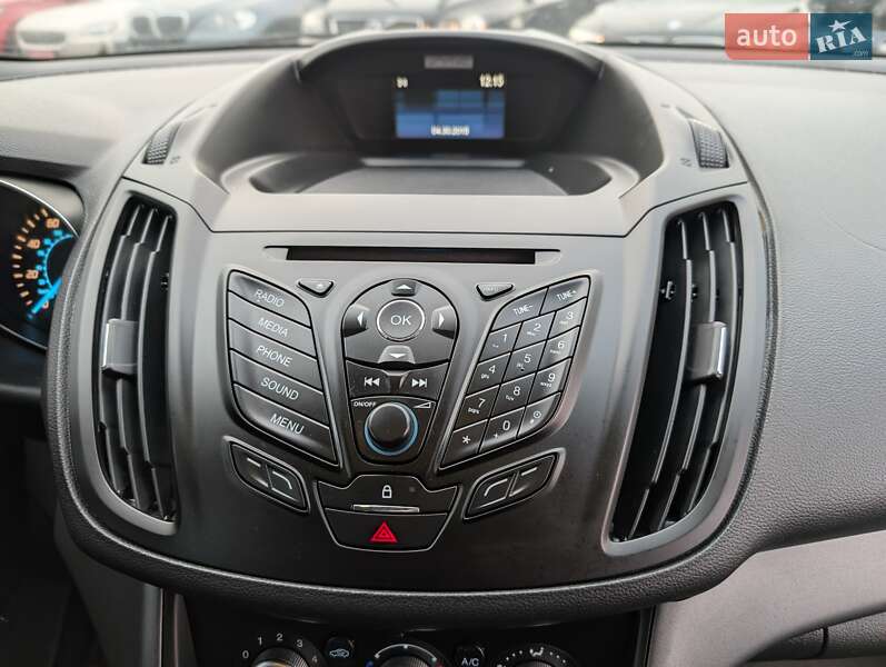 Позашляховик / Кросовер Ford Escape 2015 в Рівному