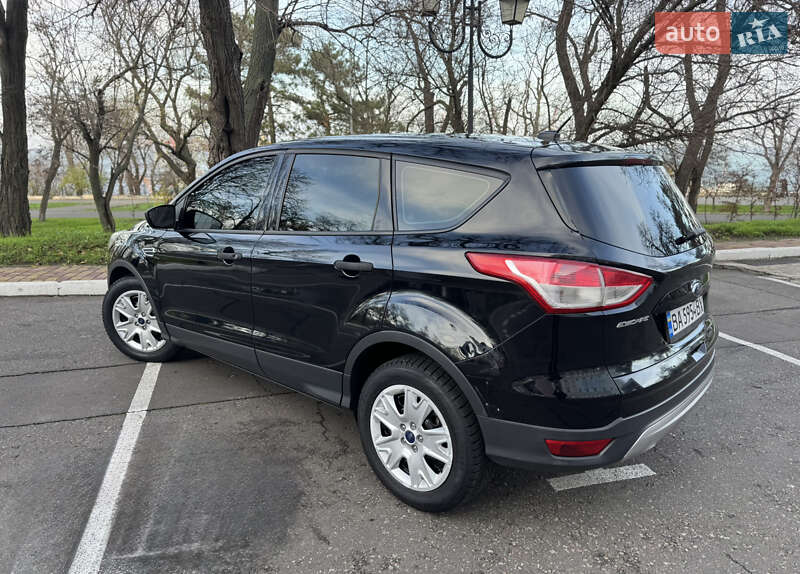 Внедорожник / Кроссовер Ford Escape 2016 в Одессе