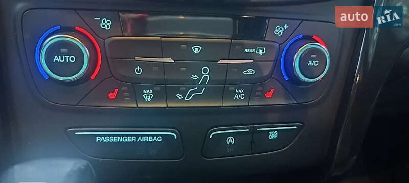 Внедорожник / Кроссовер Ford Escape 2017 в Киеве фото 9 Внедорожник / Кроссовер Ford Escape 2017 в Киеве