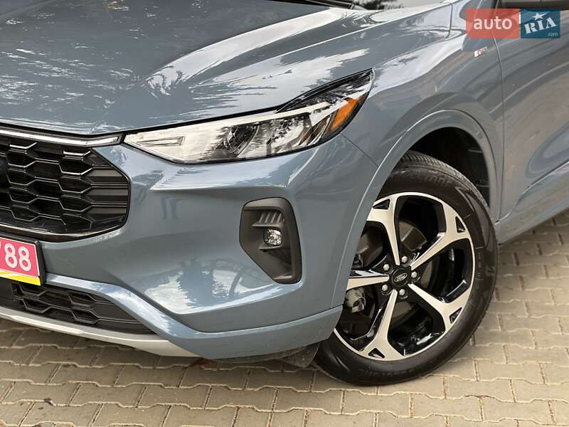 Позашляховик / Кросовер Ford Escape 2023 в Львові