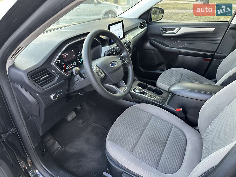 Внедорожник / Кроссовер Ford Escape 2021 в Киеве