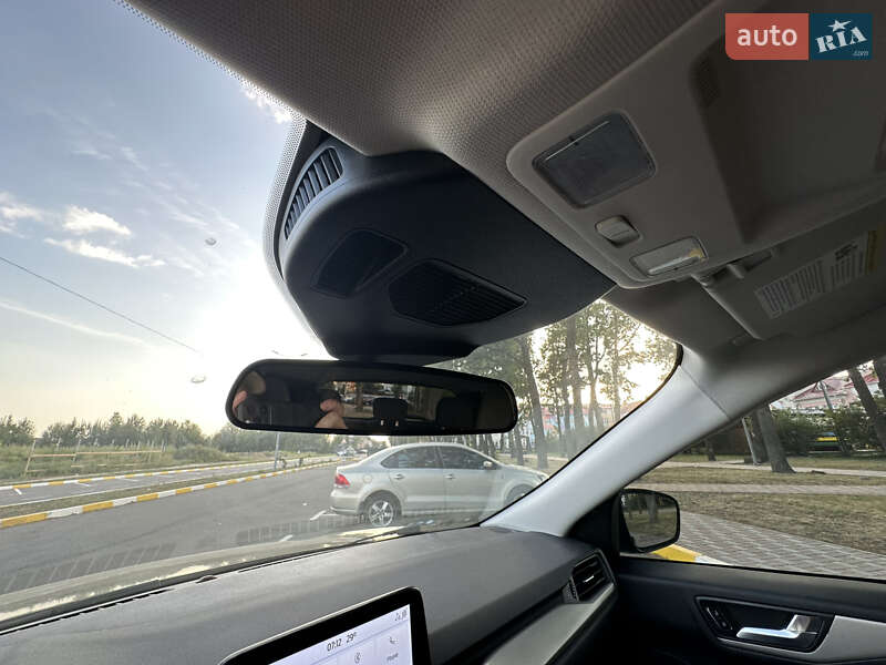 Внедорожник / Кроссовер Ford Escape 2021 в Киеве