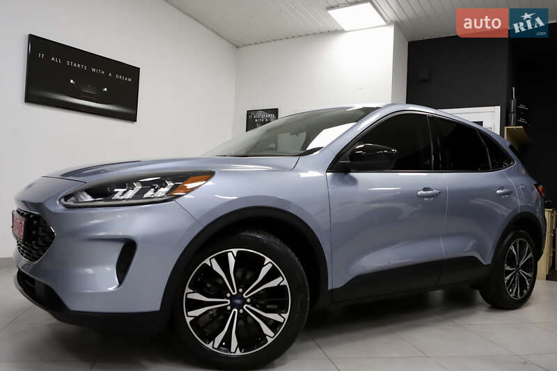 Позашляховик / Кросовер Ford Escape 2023 в Дрогобичі