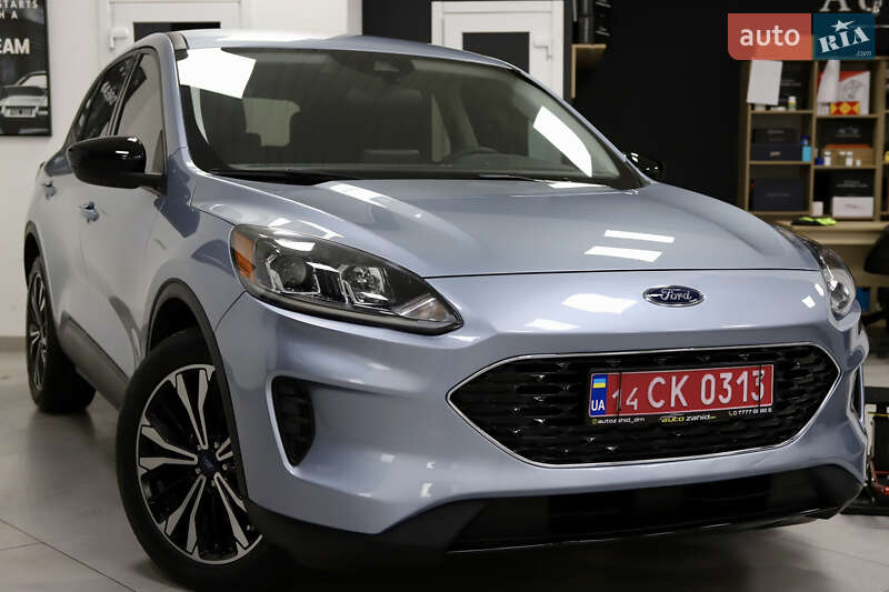 Позашляховик / Кросовер Ford Escape 2023 в Дрогобичі