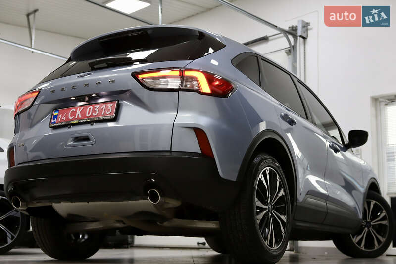 Позашляховик / Кросовер Ford Escape 2023 в Дрогобичі