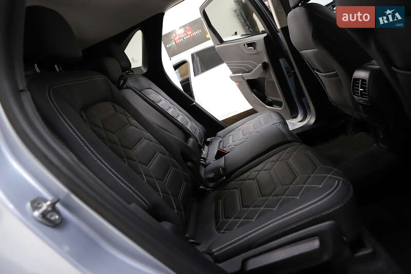 Позашляховик / Кросовер Ford Escape 2023 в Дрогобичі