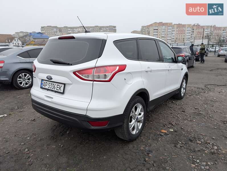 Внедорожник / Кроссовер Ford Escape 2014 в Ровно