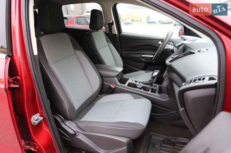 Внедорожник / Кроссовер Ford Escape 2018 в Киеве