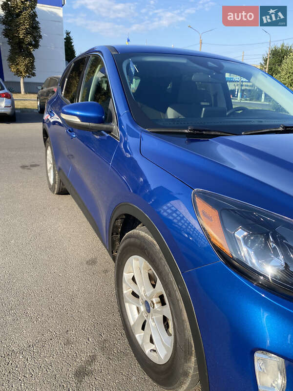 Внедорожник / Кроссовер Ford Escape 2021 в Белой Церкви