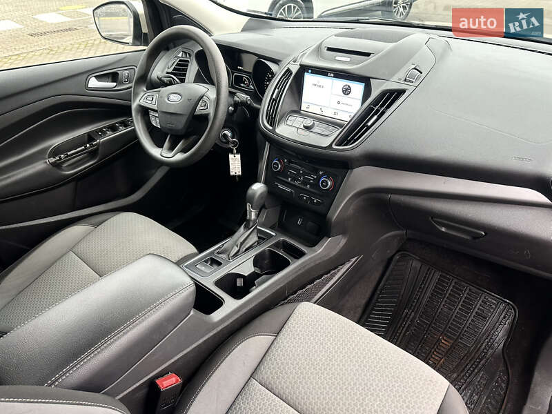 Внедорожник / Кроссовер Ford Escape 2018 в Львове