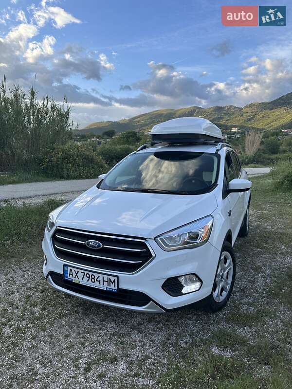Внедорожник / Кроссовер Ford Escape 2018 в Харькове