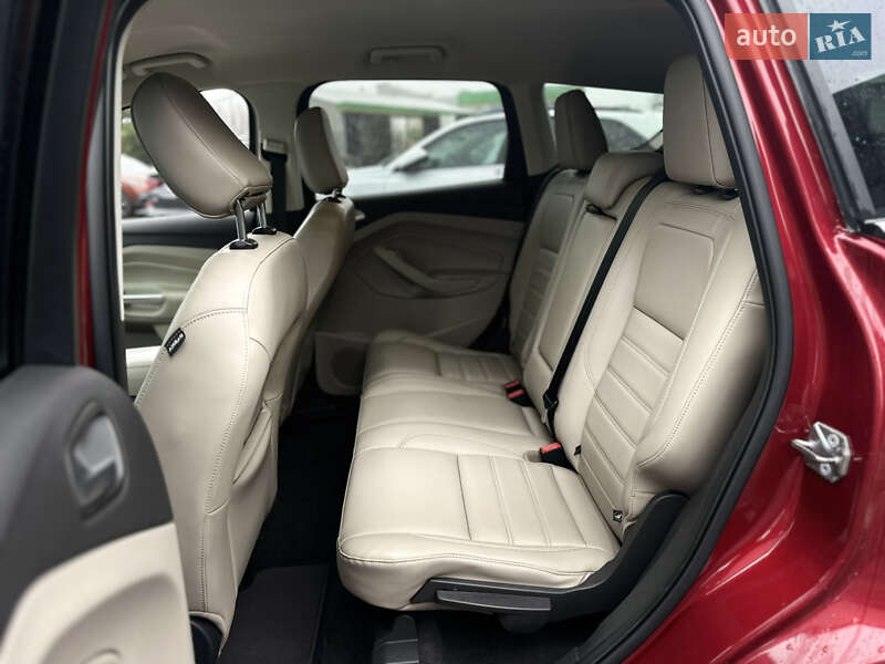 Внедорожник / Кроссовер Ford Escape 2018 в Львове