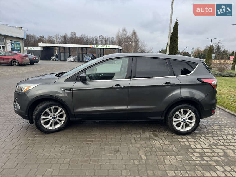 Внедорожник / Кроссовер Ford Escape 2016 в Самборе