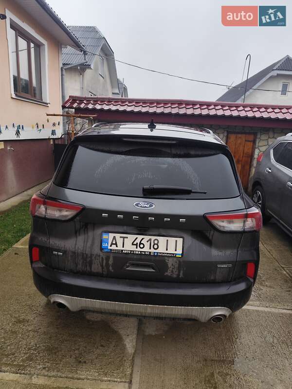 Позашляховик / Кросовер Ford Escape 2020 в Івано-Франківську