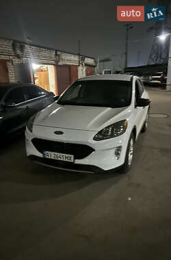 Внедорожник / Кроссовер Ford Escape 2020 в Днепре