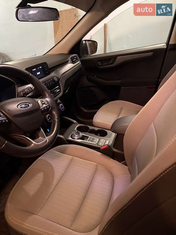 Внедорожник / Кроссовер Ford Escape 2020 в Днепре фото 3 Внедорожник / Кроссовер Ford Escape 2020 в Днепре