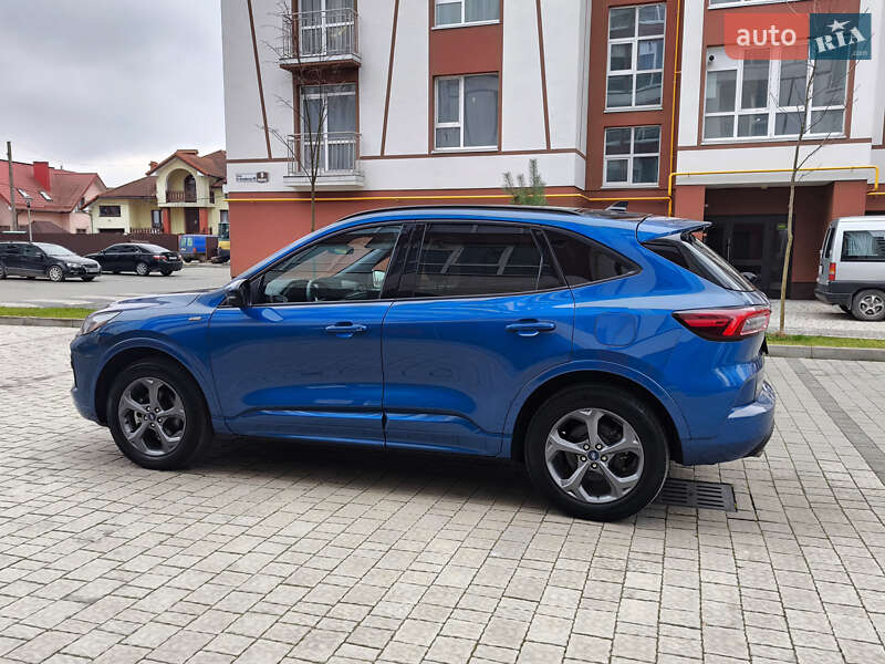 Внедорожник / Кроссовер Ford Escape 2023 в Ивано-Франковске