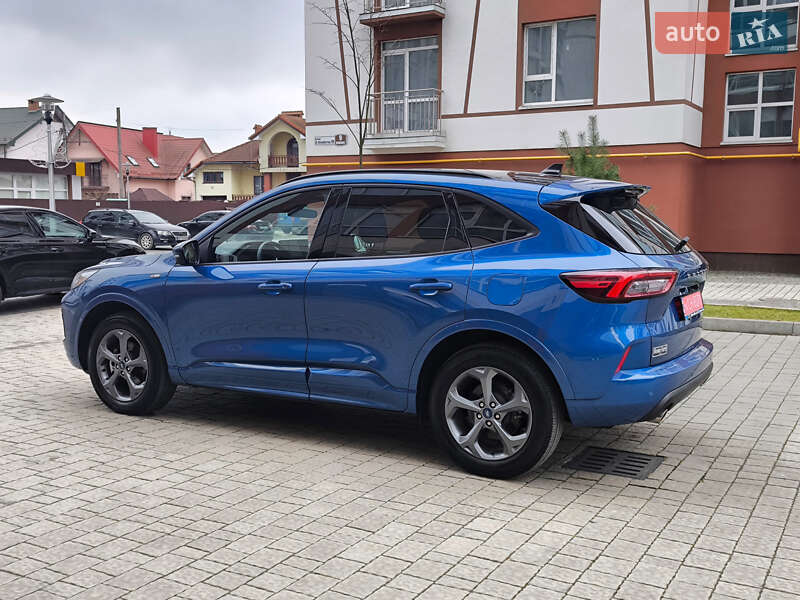 Внедорожник / Кроссовер Ford Escape 2023 в Ивано-Франковске
