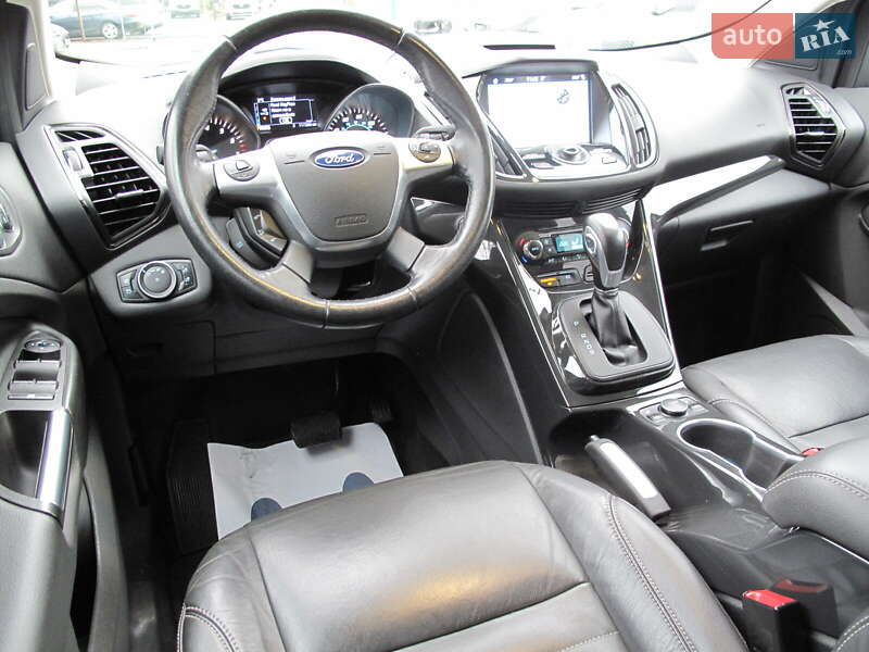 Внедорожник / Кроссовер Ford Escape 2016 в Киеве