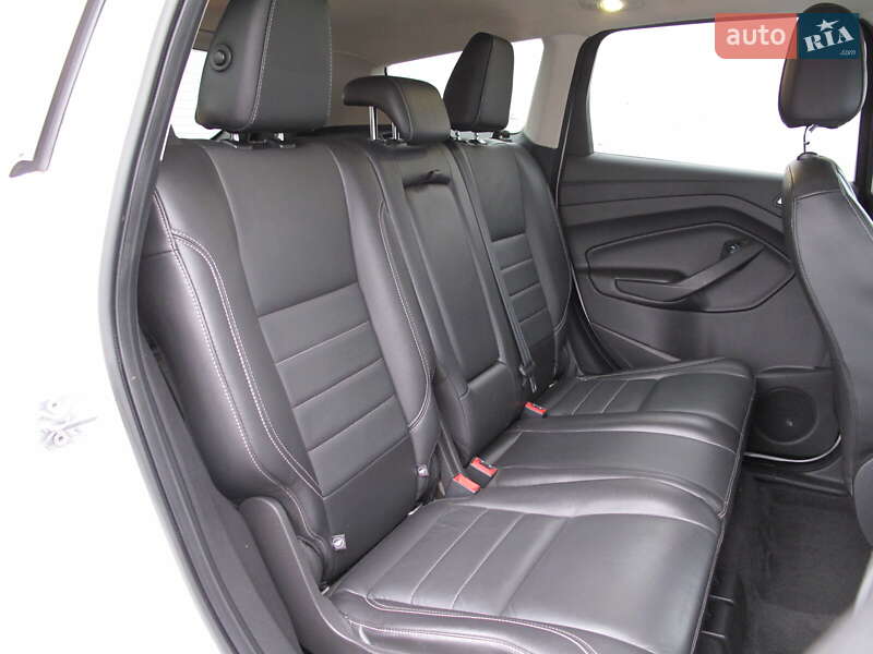 Внедорожник / Кроссовер Ford Escape 2016 в Киеве