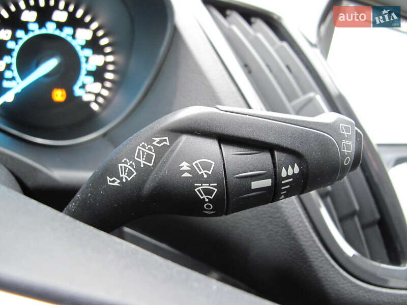 Внедорожник / Кроссовер Ford Escape 2016 в Киеве