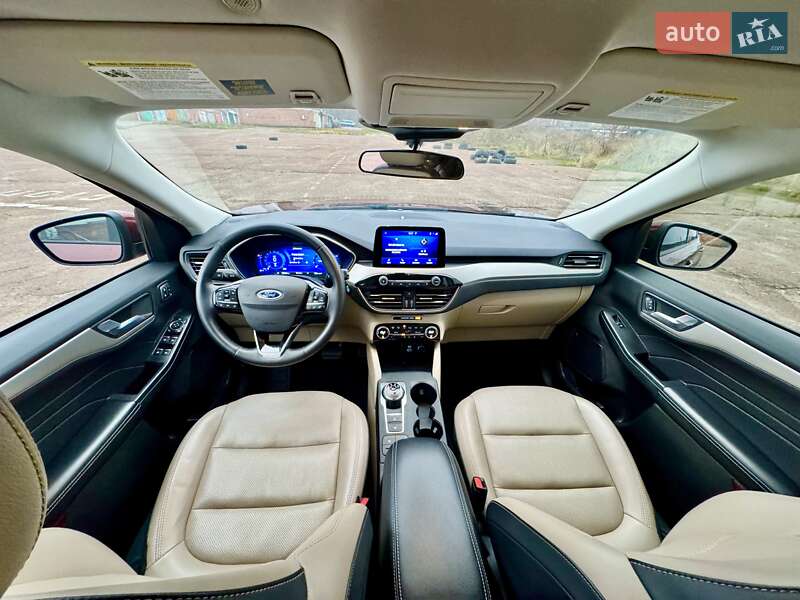 Внедорожник / Кроссовер Ford Escape 2021 в Чернигове