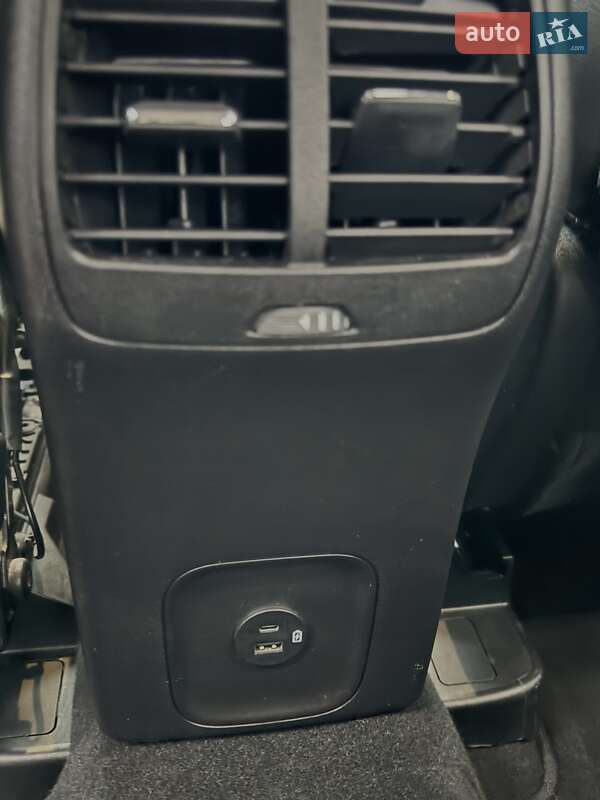 Внедорожник / Кроссовер Ford Escape 2021 в Чернигове