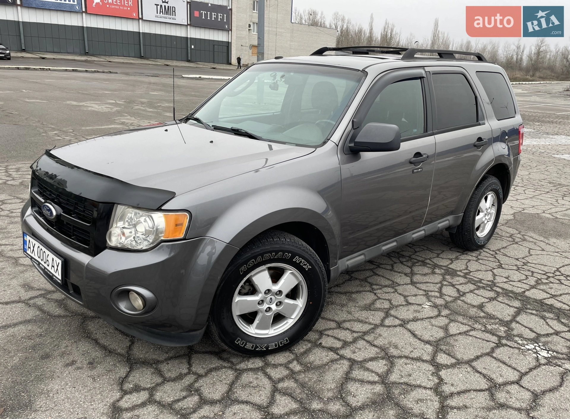 2010 Ford Escape - фото 1