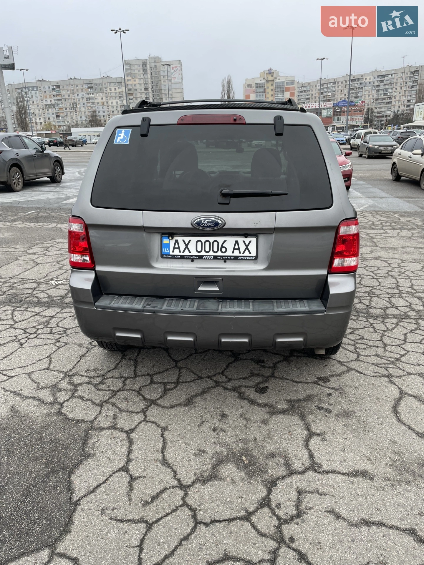 2010 Ford Escape - мініатюра 13