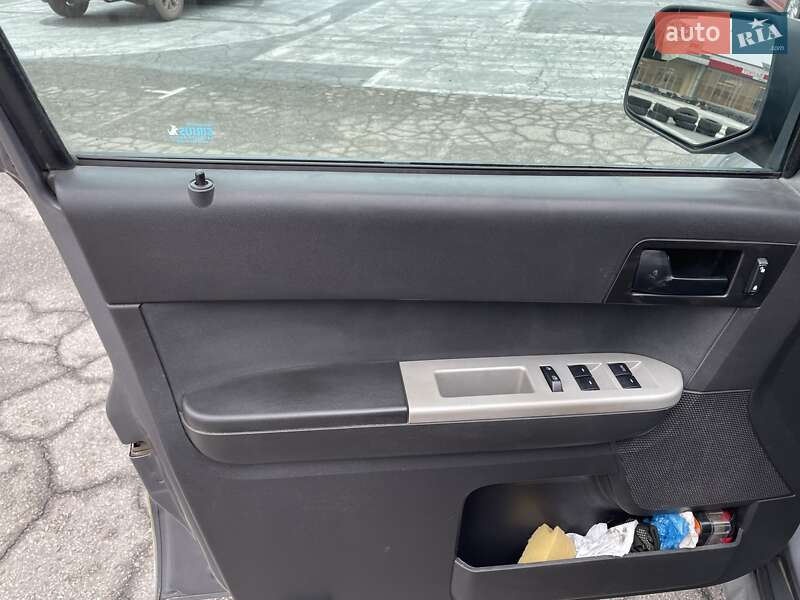 Внедорожник / Кроссовер Ford Escape 2010 в Харькове фото 19 Внедорожник / Кроссовер Ford Escape 2010 в Харькове