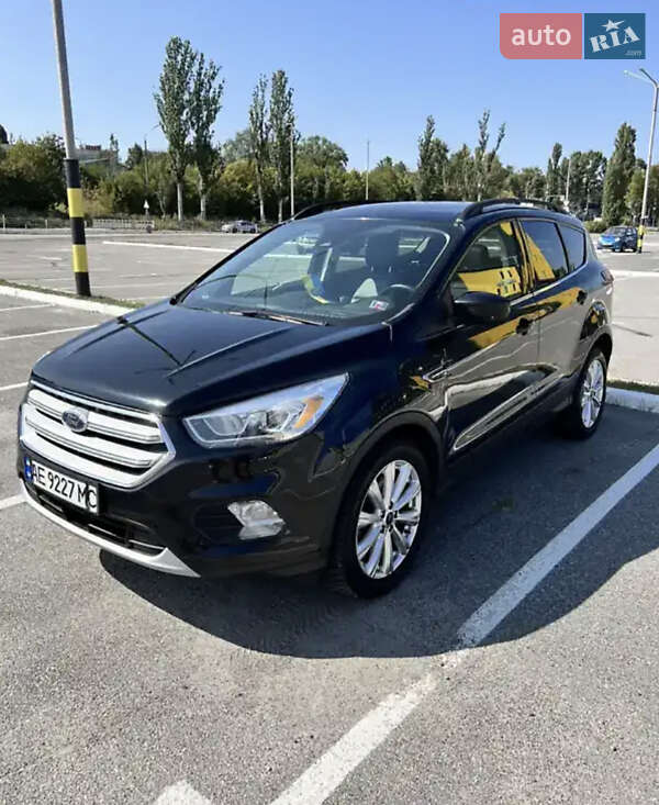 Позашляховик / Кросовер Ford Escape 2019 в Дніпрі