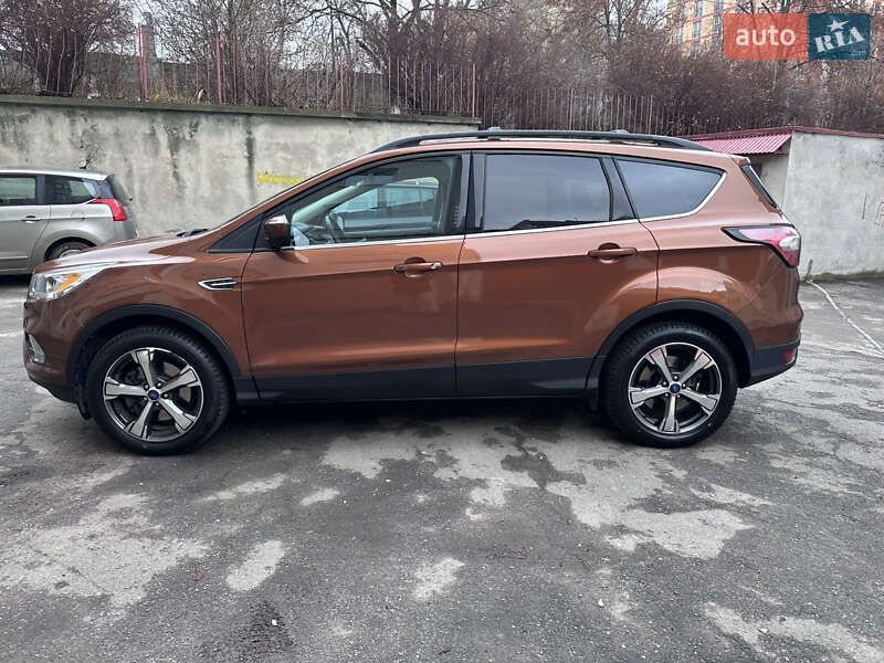 Позашляховик / Кросовер Ford Escape 2016 в Тернополі
