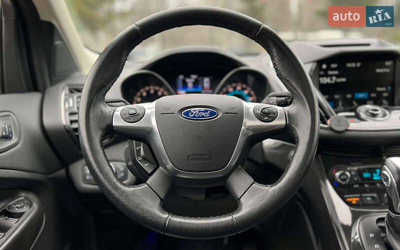 Позашляховик / Кросовер Ford Escape 2015 в Львові