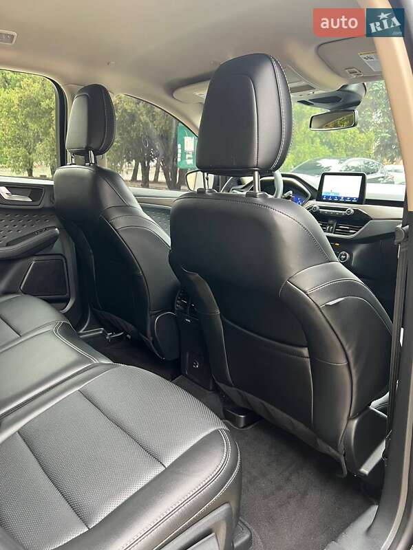 Внедорожник / Кроссовер Ford Escape 2020 в Днепре