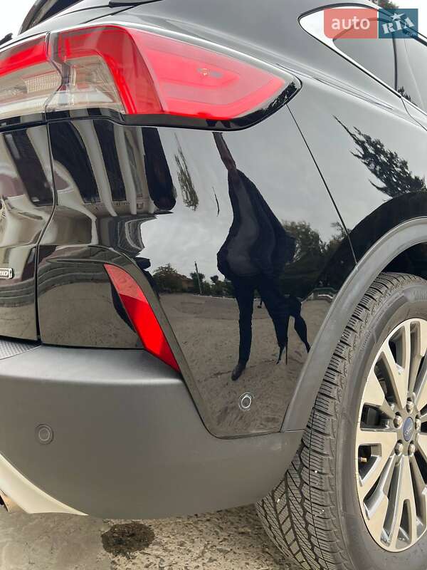 Внедорожник / Кроссовер Ford Escape 2020 в Днепре