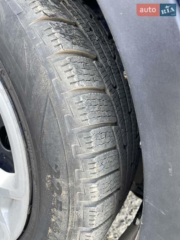 Внедорожник / Кроссовер Ford Escape 2016 в Ужгороде