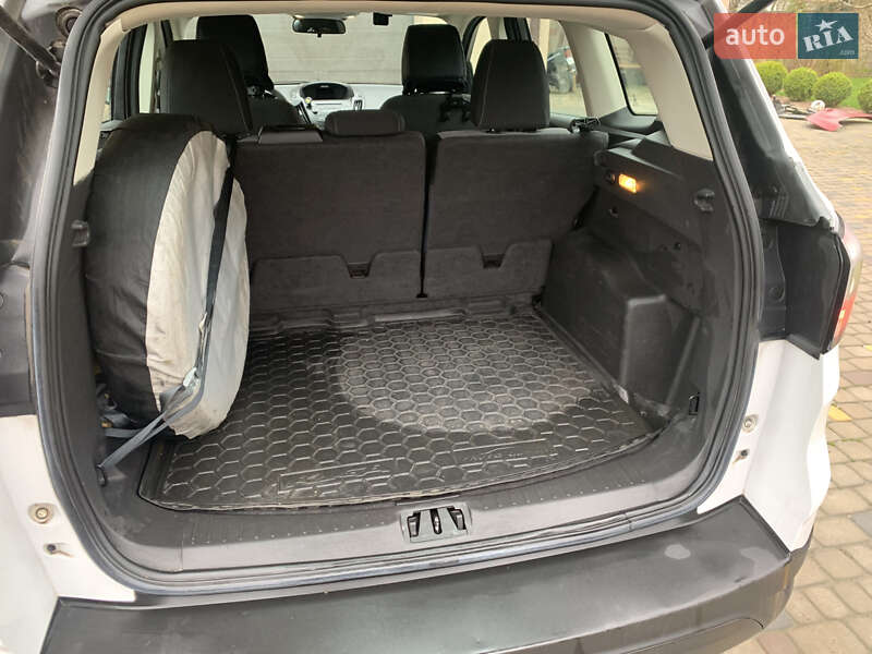 Внедорожник / Кроссовер Ford Escape 2017 в Звягеле