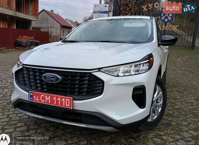 Позашляховик / Кросовер Ford Escape 2024 в Хусті