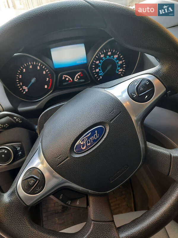 Позашляховик / Кросовер Ford Escape 2015 в Івано-Франківську фото 7 Позашляховик / Кросовер Ford Escape 2015 в Івано-Франківську