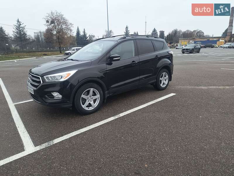 Внедорожник / Кроссовер Ford Escape 2017 в Житомире