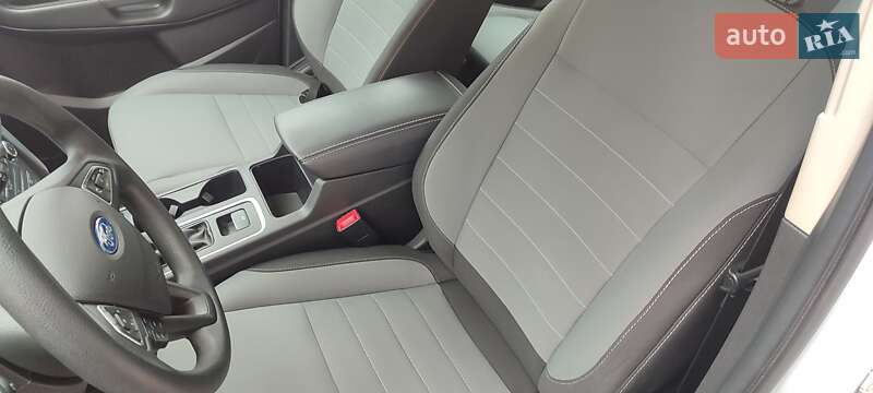 Внедорожник / Кроссовер Ford Escape 2018 в Днепре фото 23 Внедорожник / Кроссовер Ford Escape 2018 в Днепре