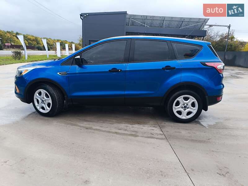 Внедорожник / Кроссовер Ford Escape 2016 в Львове