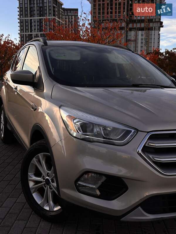 Позашляховик / Кросовер Ford Escape 2017 в Львові фото 2 Позашляховик / Кросовер Ford Escape 2017 в Львові