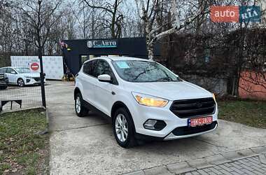 Внедорожник / Кроссовер Ford Escape 2019 в Черновцах