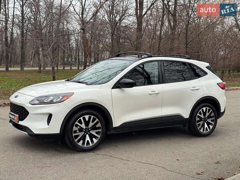 Позашляховик / Кросовер Ford Escape 2019 в Запоріжжі
