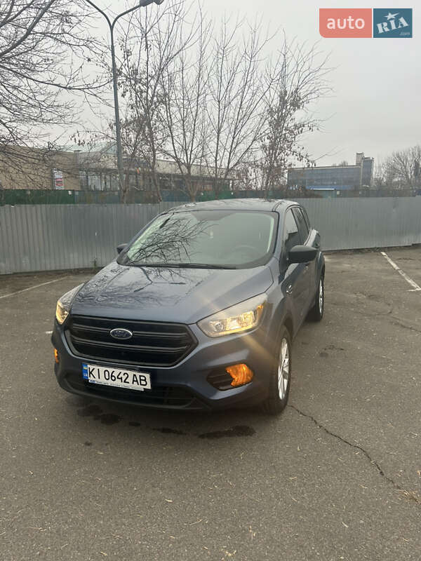 Внедорожник / Кроссовер Ford Escape 2018 в Борисполе