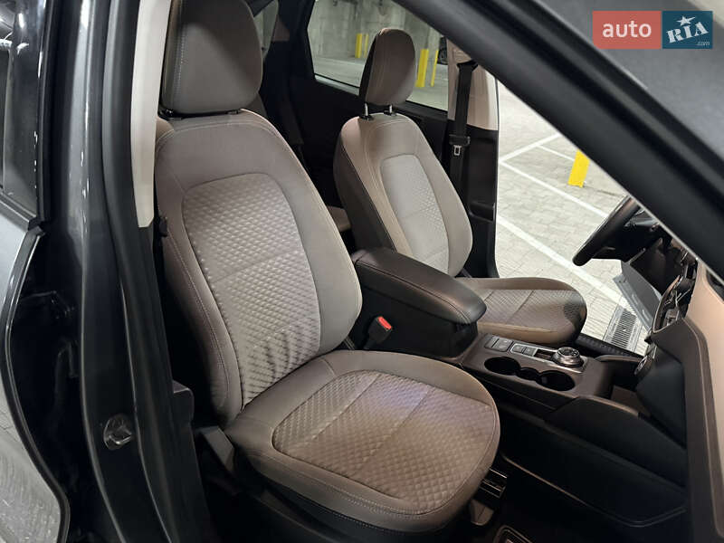 Внедорожник / Кроссовер Ford Escape 2021 в Тернополе фото 35 Внедорожник / Кроссовер Ford Escape 2021 в Тернополе